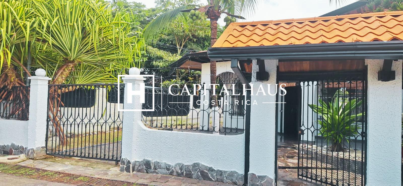 Casa Jaco 1
