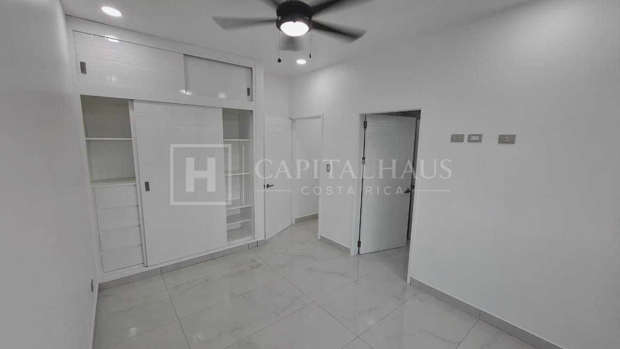 Apartamento Premium Sabanilla 11