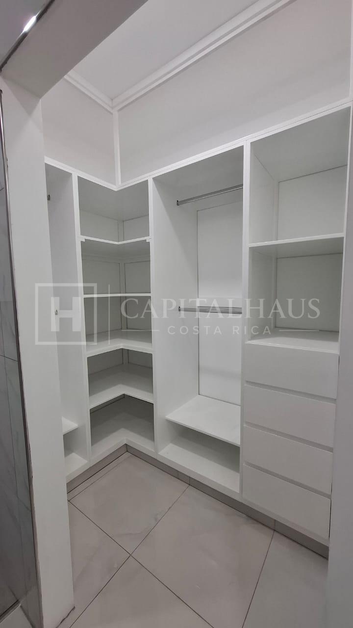 Apartamento Premium Sabanilla 18