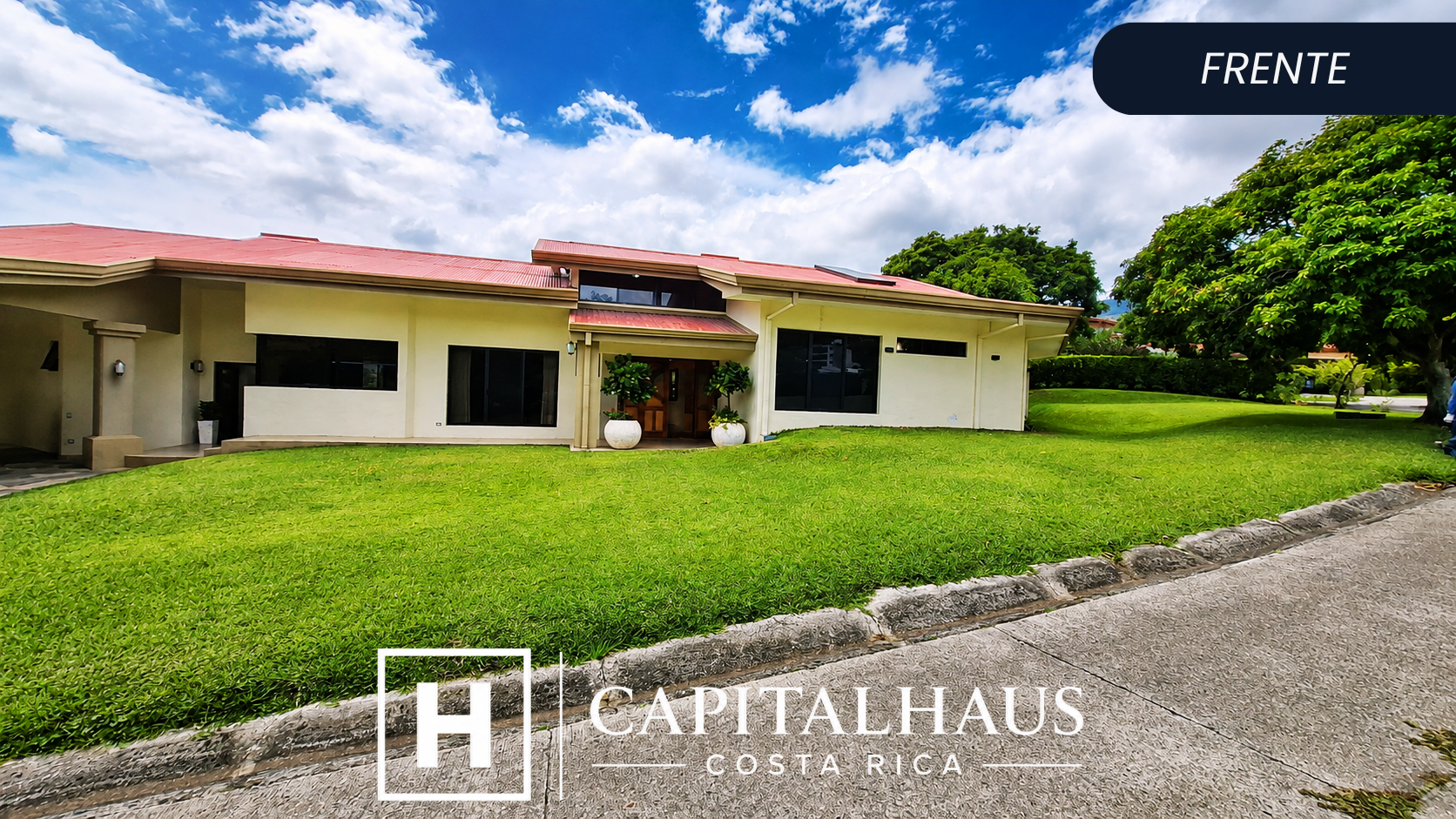 Casa Premium Santa Ana 1